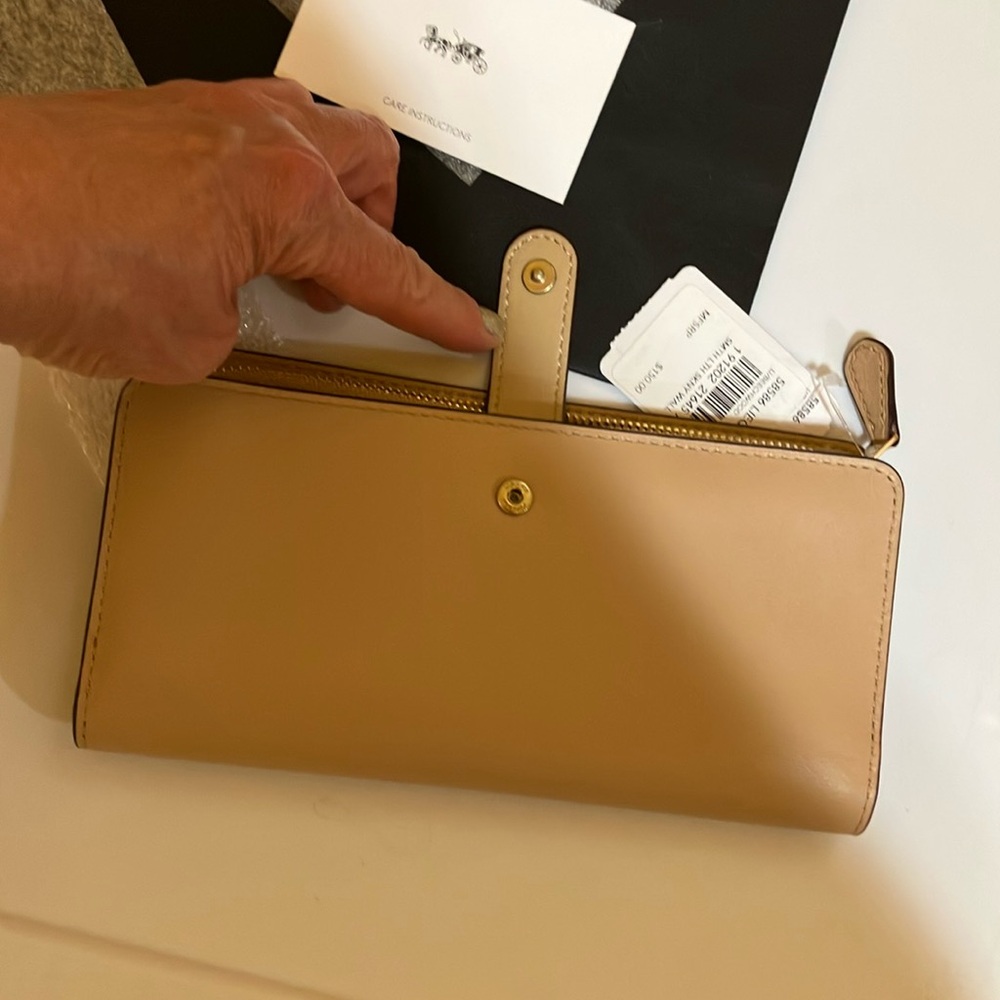 CoachSmooth Beechwood leather Skinny Wallet - Picture 9 of 9